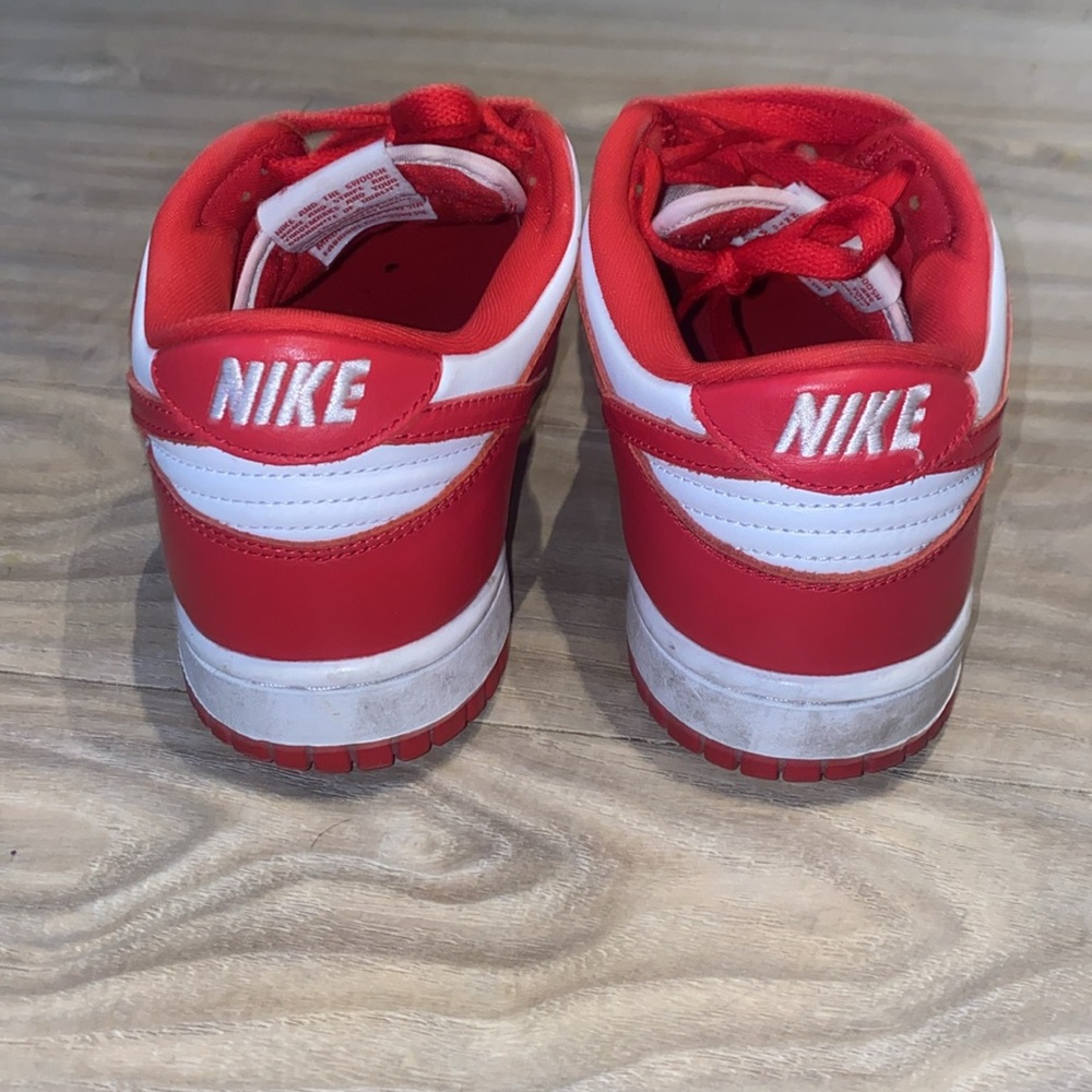Red dunks - Picture 4 of 7